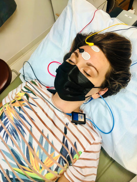 A female patient undergoing ABR balance testing